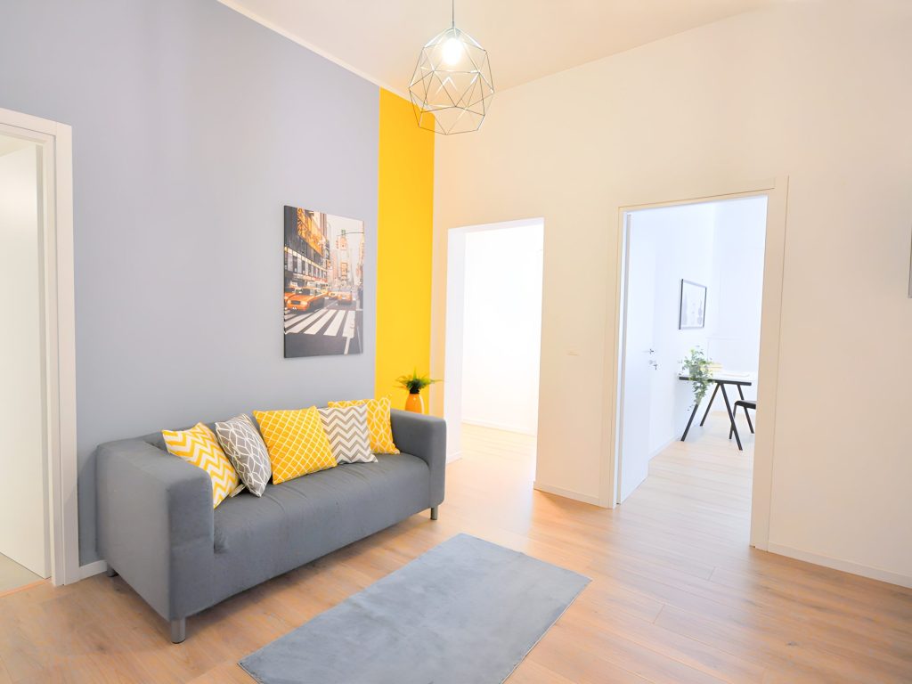 1. ZONA RELAX DIVANO